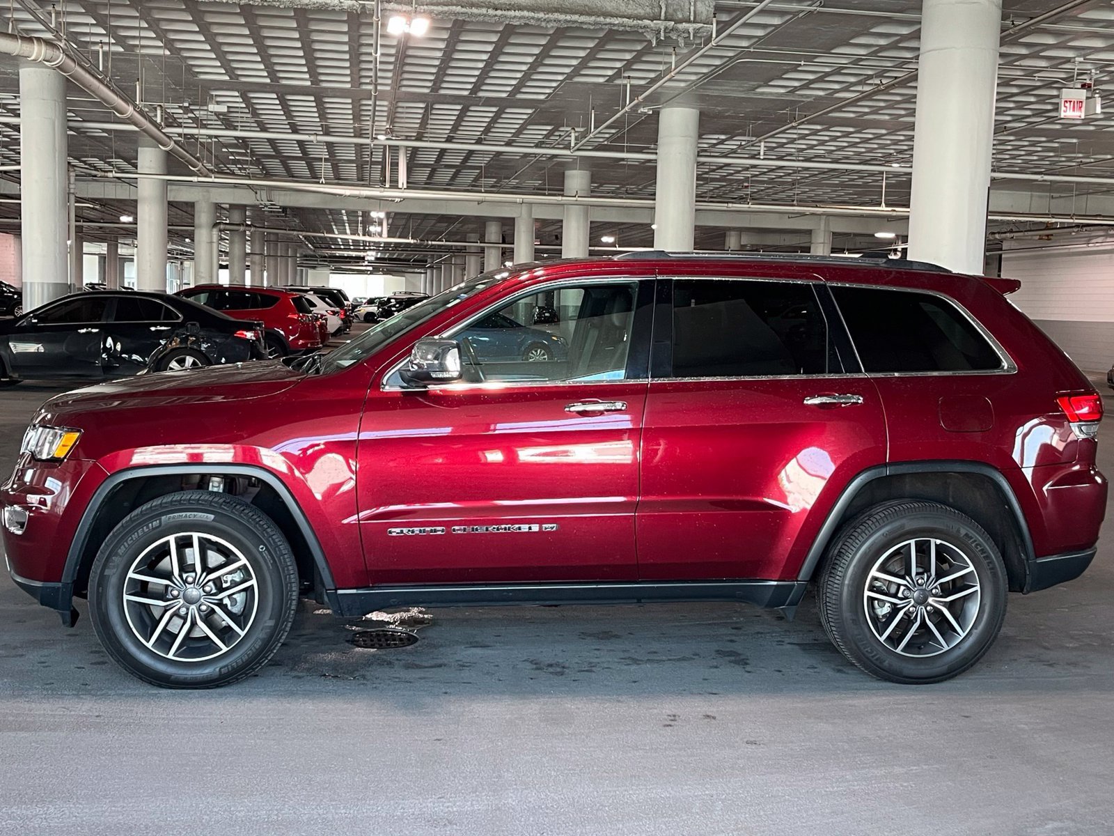 Used 2022 Jeep Grand Cherokee Limited AWD/4WD image 7