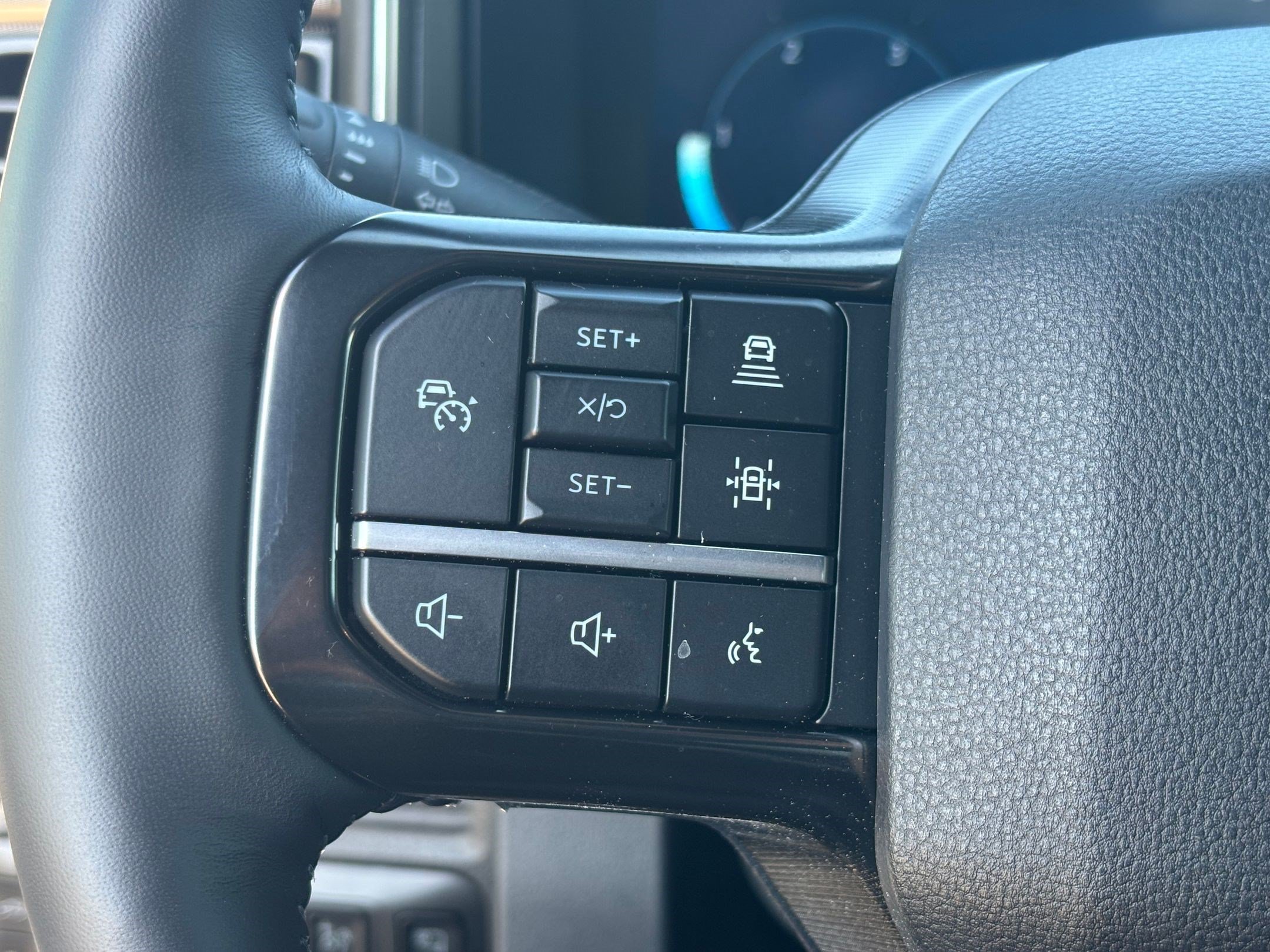 Used 2026 Ford F350 Platinum AWD/4WD image 17