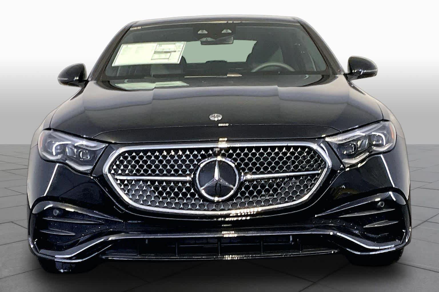 New 2027 Mercedes-Benz E 450 4MATIC Sedan image 2