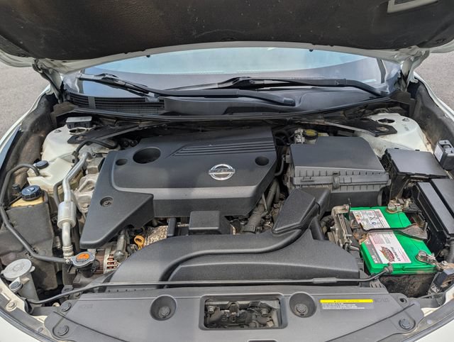 Used 2013 Nissan Altima 2.5 SV FWD image 10