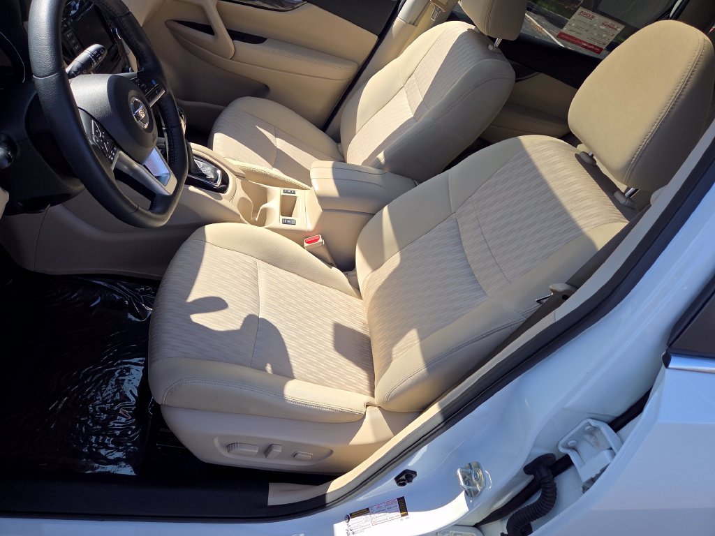 Used 2019 Nissan Rogue SV w/ Sun & Sound Touring Package AWD/4WD image 31