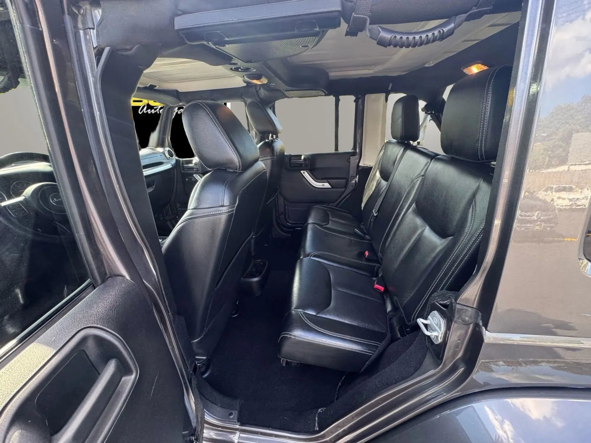 Used 2016 Jeep Wrangler Unlimited Sahara w/ Dual Top Group image 10