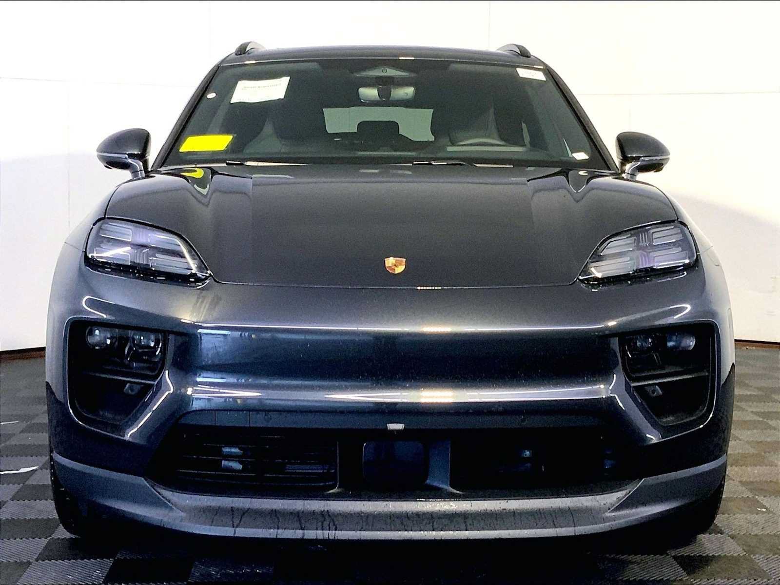 New 2026 Porsche Macan 4 Electric AWD/4WD image 10