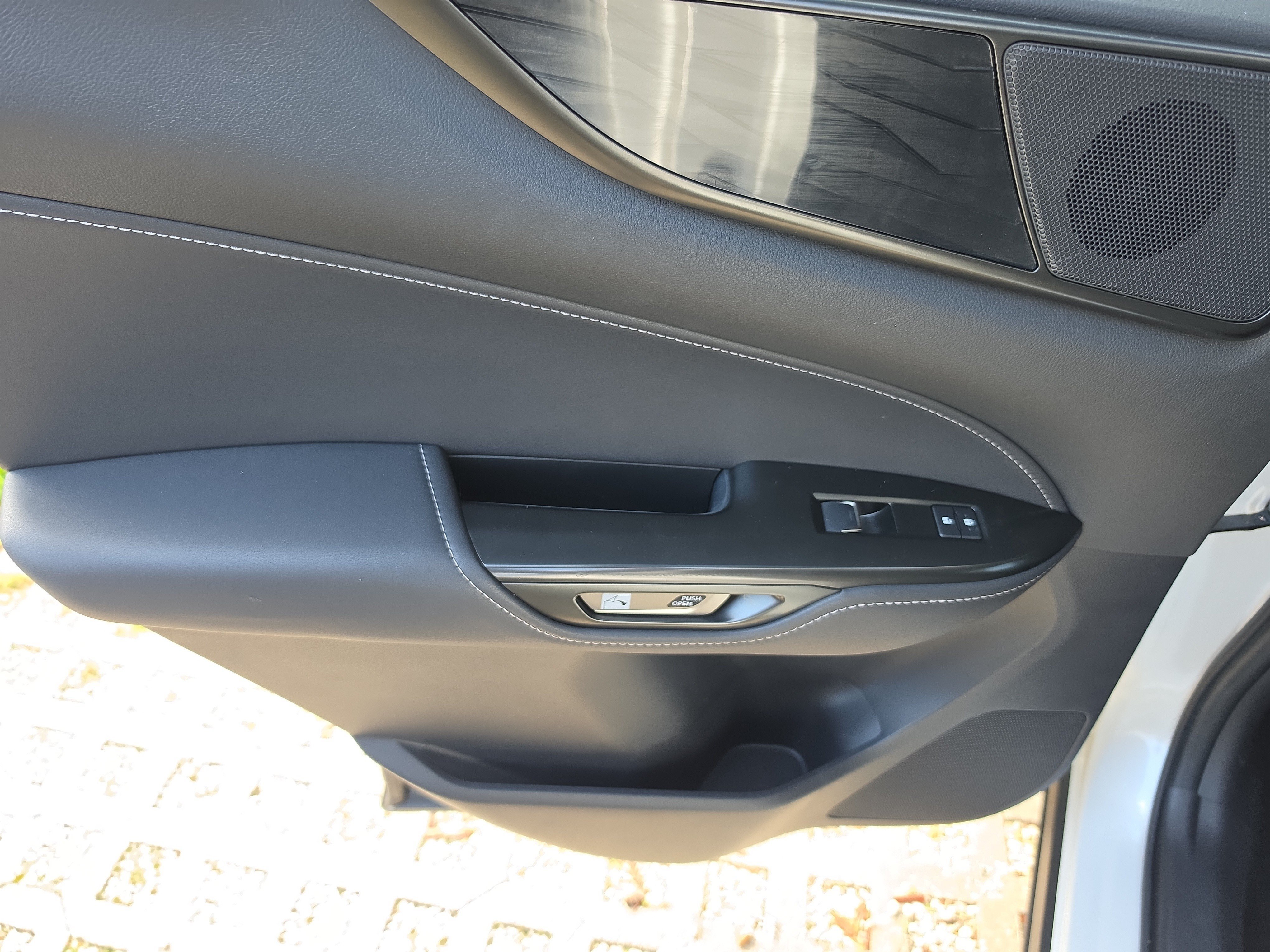 Used 2022 Lexus NX 250 FWD w/ Accessory Package 2 image 11