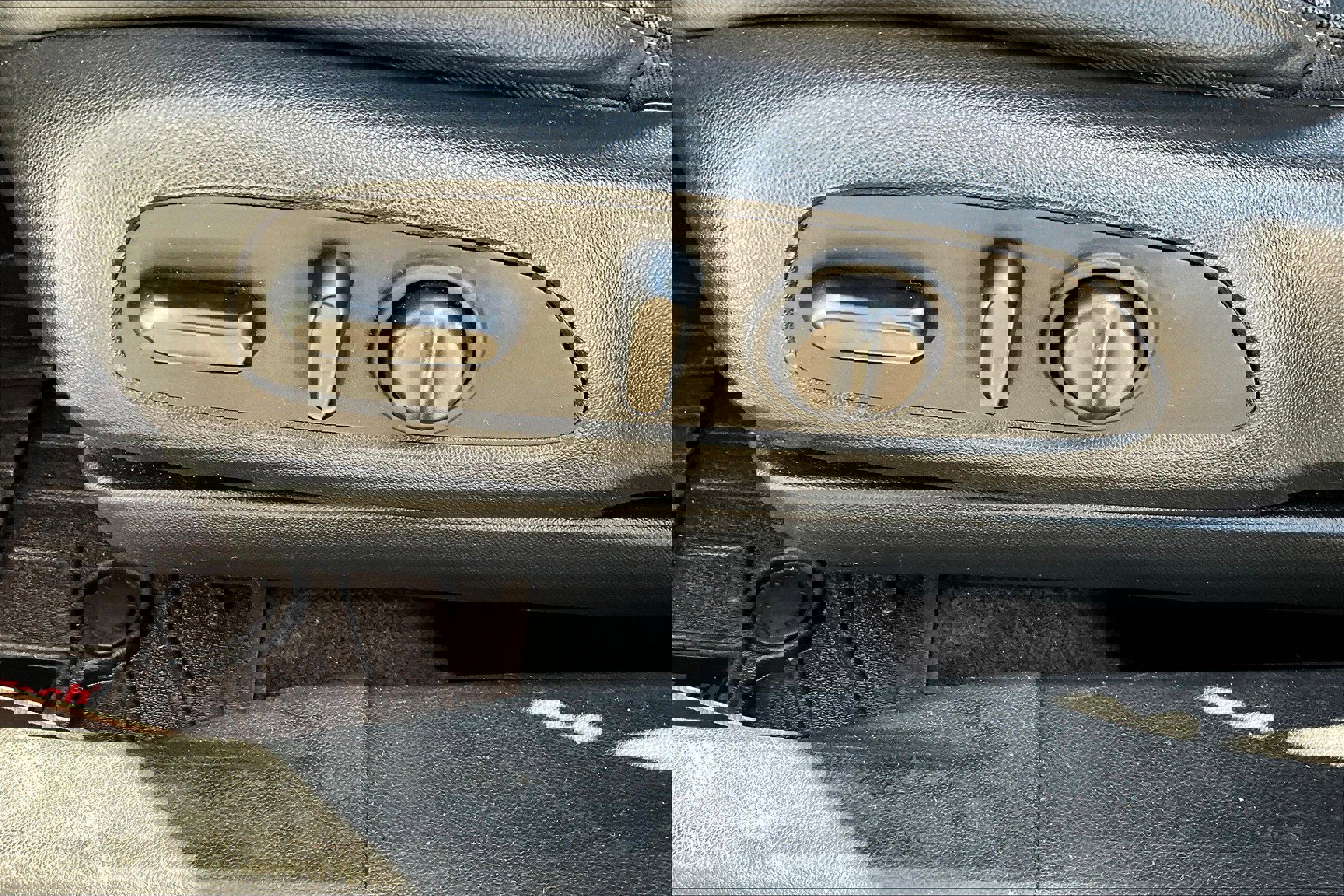 Used 2021 Buick Encore GX Select image 34