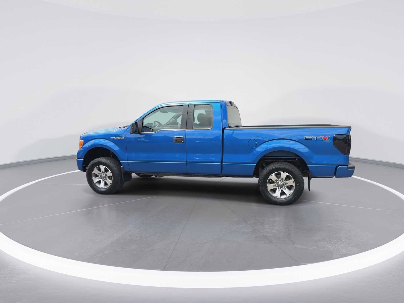 Used 2013 Ford F150 STX w/ Mid Equipment Group AWD/4WD image 5