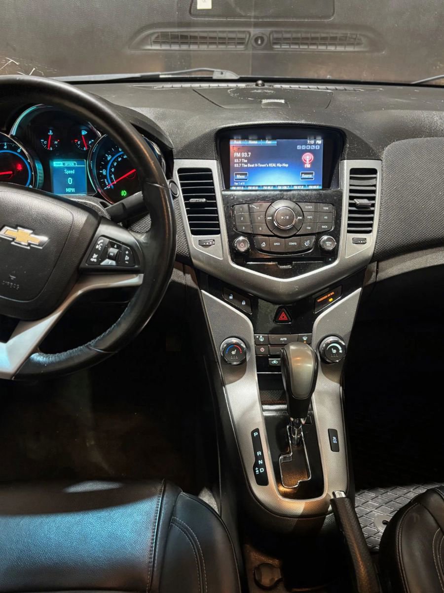 Used 2014 Chevrolet Cruze LTZ w/ RS Package image 9