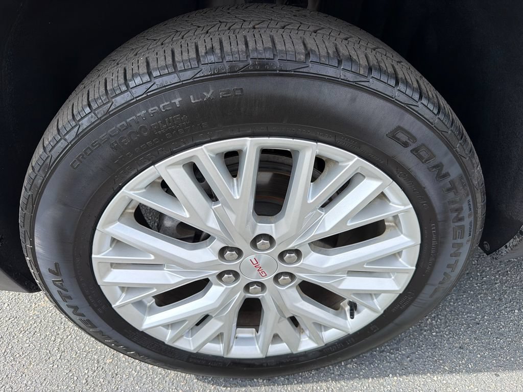 Used 2024 GMC Acadia Elevation w/ Luxury Package FWD image 11