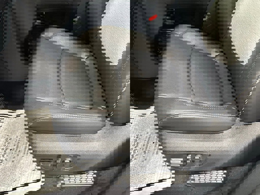 Used 2025 Toyota Sienna XSE image 13