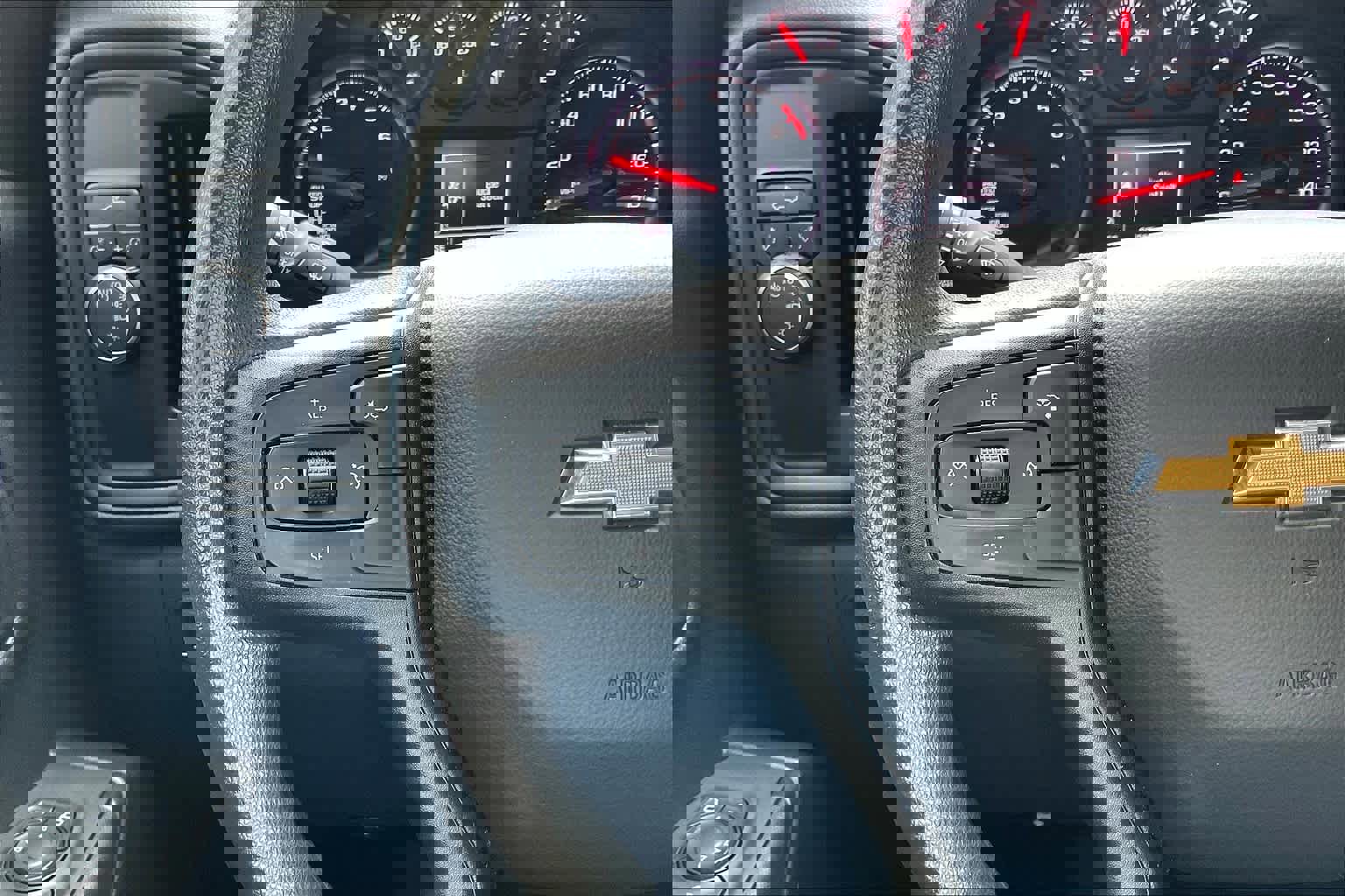 Used 2023 Chevrolet Silverado 1500 Custom image 18