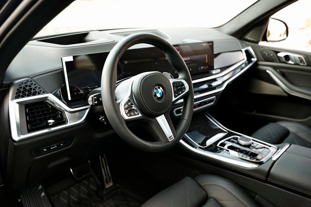 Used 2026 BMW X5 xDrive40i w/ M Sport Package image 18