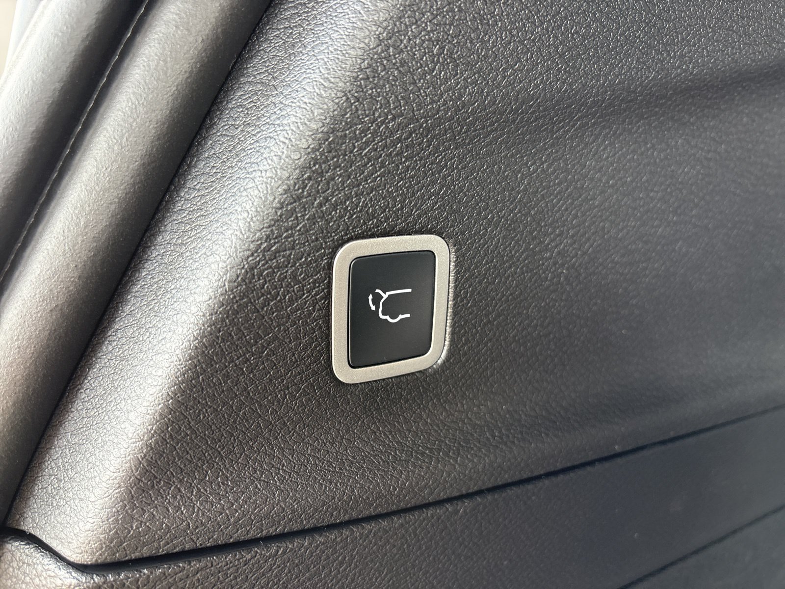 New 2026 Chrysler Pacifica Limited w/ S Appearance Package FWD image 19
