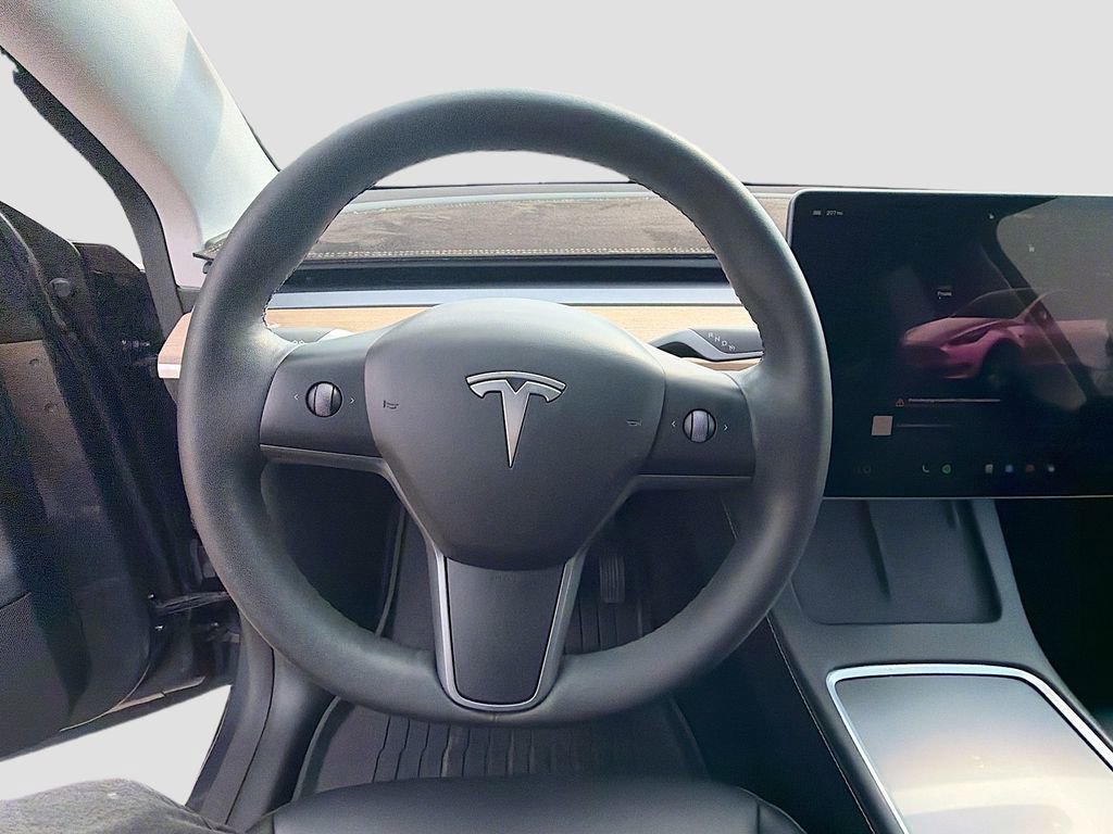Used 2023 Tesla Model Y Long Range image 35