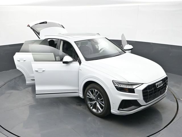 Used 2023 Audi Q8 Premium Plus image 32