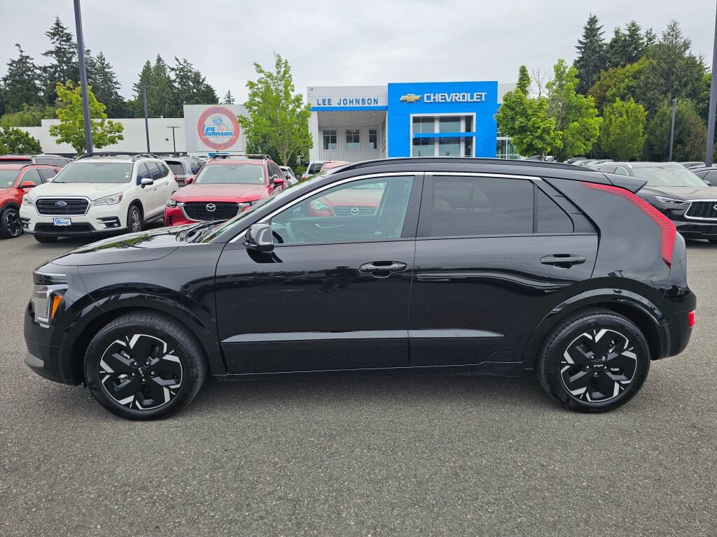 Certified 2025 Kia Niro Wind FWD image 8