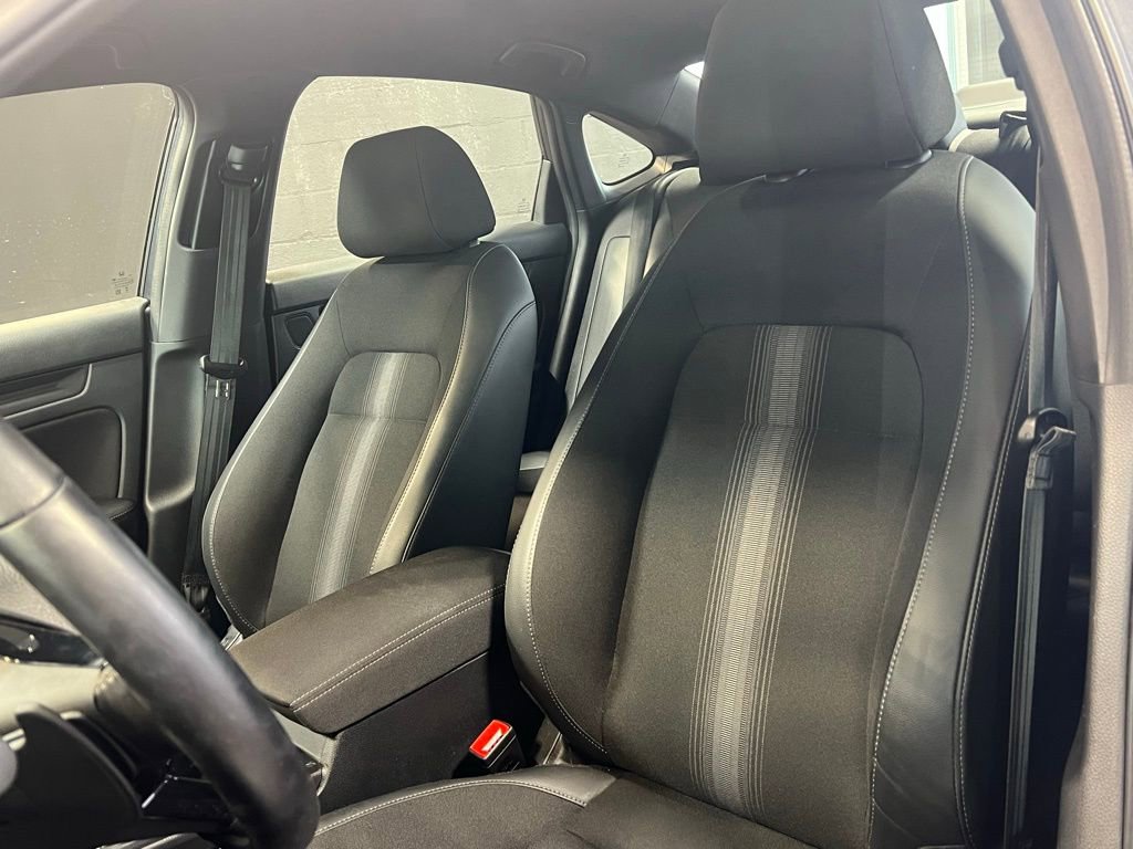 Used 2025 Honda Civic Sport image 13