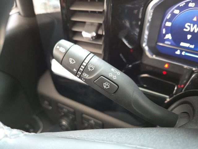 Used 2024 Chevrolet Silverado 1500 LT AWD/4WD image 60