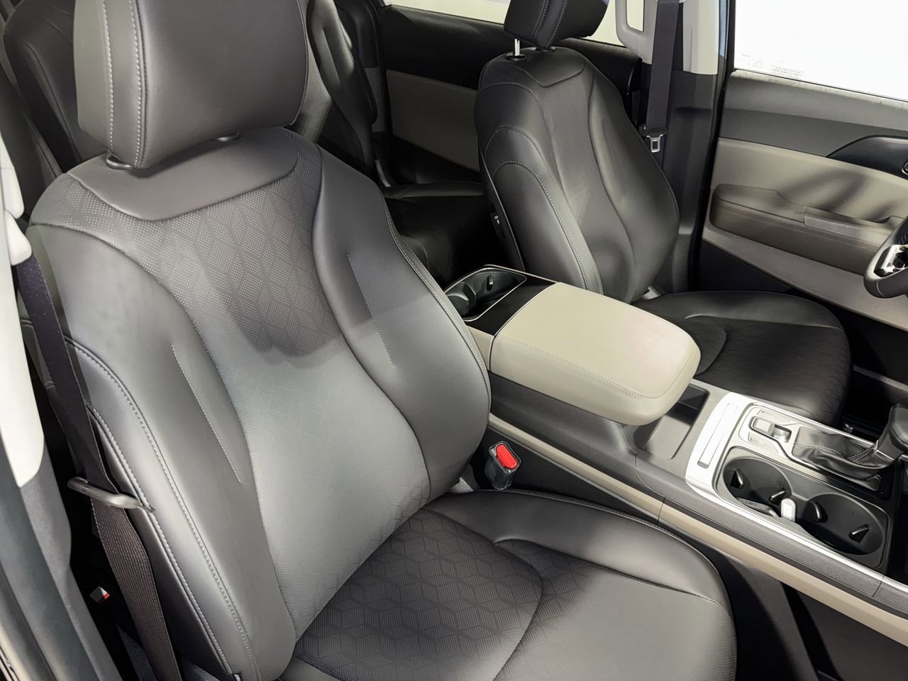 New 2026 Kia Carnival image 32