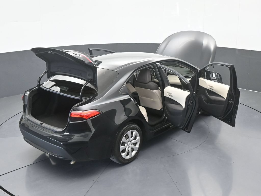 Used 2021 Toyota Corolla LE FWD image 60