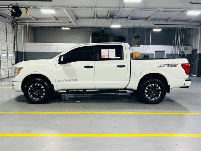 Used 2018 Nissan Titan PRO-4X w/ Pro-4x Convenience Package AWD/4WD image 14