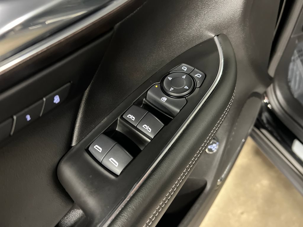 Certified 2023 Buick Envision Avenir AWD/4WD image 16