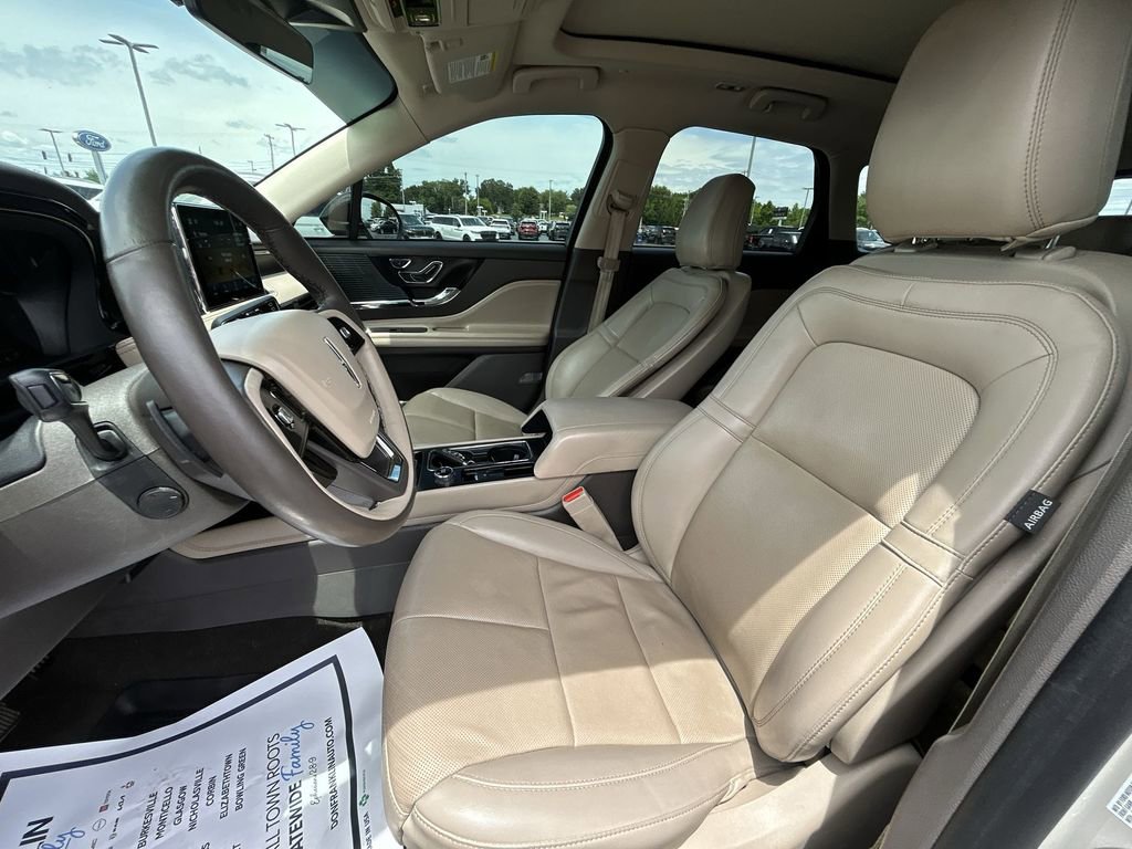 Used 2022 Lincoln Corsair Reserve w/ Equipment Group 201A AWD/4WD image 17