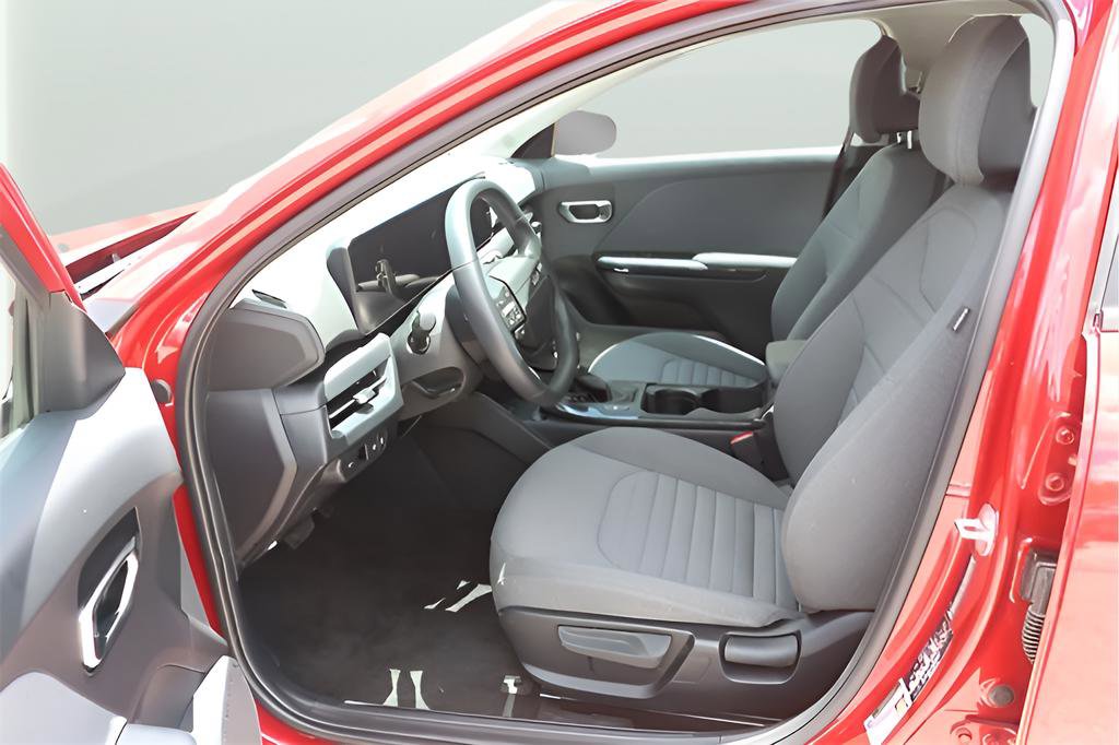 Certified 2025 Kia K4 EX image 9