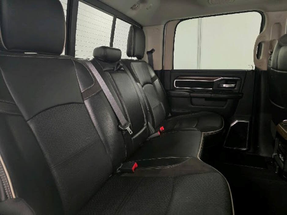 Used 2023 RAM 2500 Laramie AWD/4WD image 17