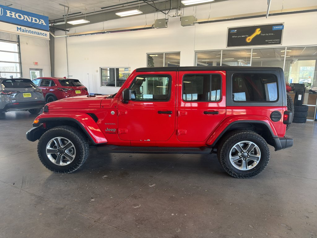 Used 2020 Jeep Wrangler Unlimited Sahara AWD/4WD image 2