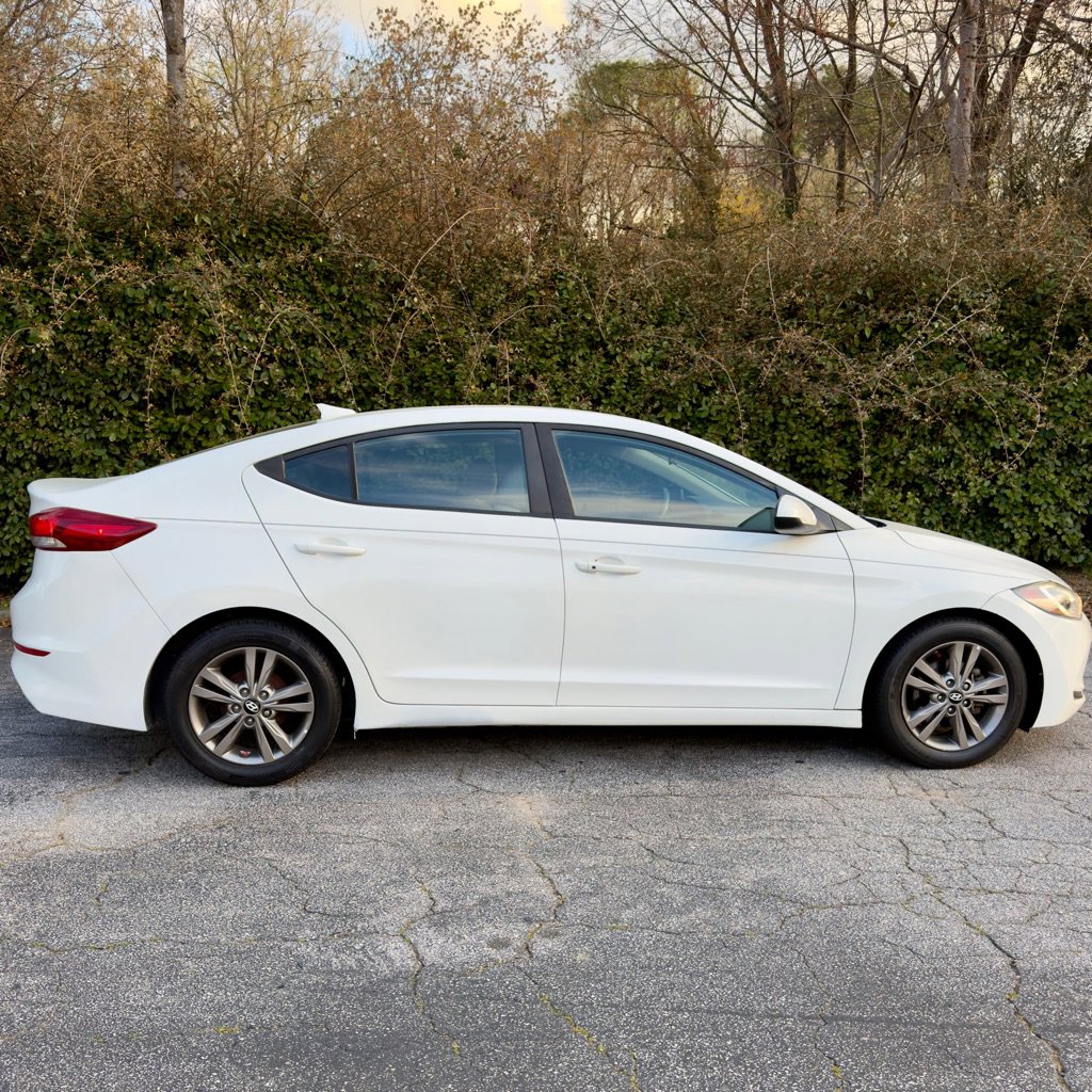 Used 2017 Hyundai Elantra SE w/ SE A/T Tech Package 03 image 7