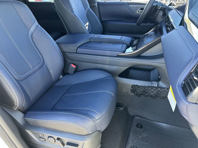New 2026 INFINITI QX80 4WD w/ Sport Exterior Package image 11