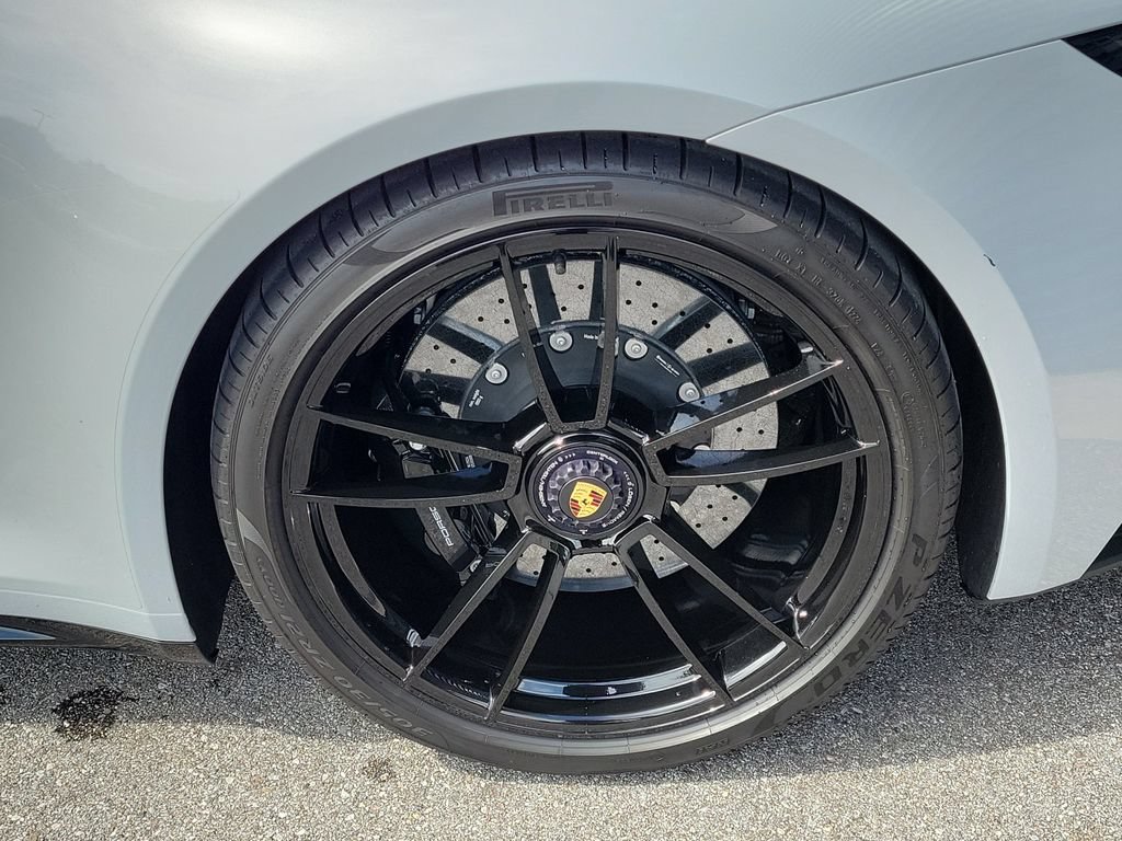 Certified 2024 Porsche 911 Carrera GTS RWD image 11