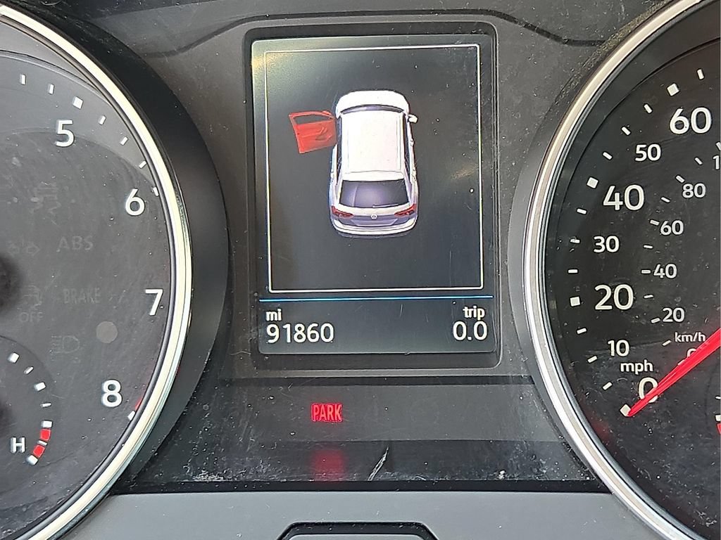 Used 2018 Volkswagen Tiguan SEL FWD image 19