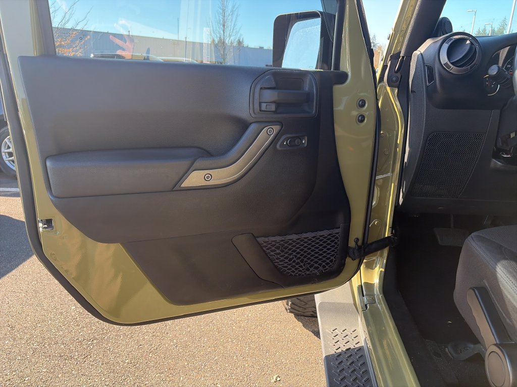 Used 2013 Jeep Wrangler Unlimited Sport AWD/4WD image 16