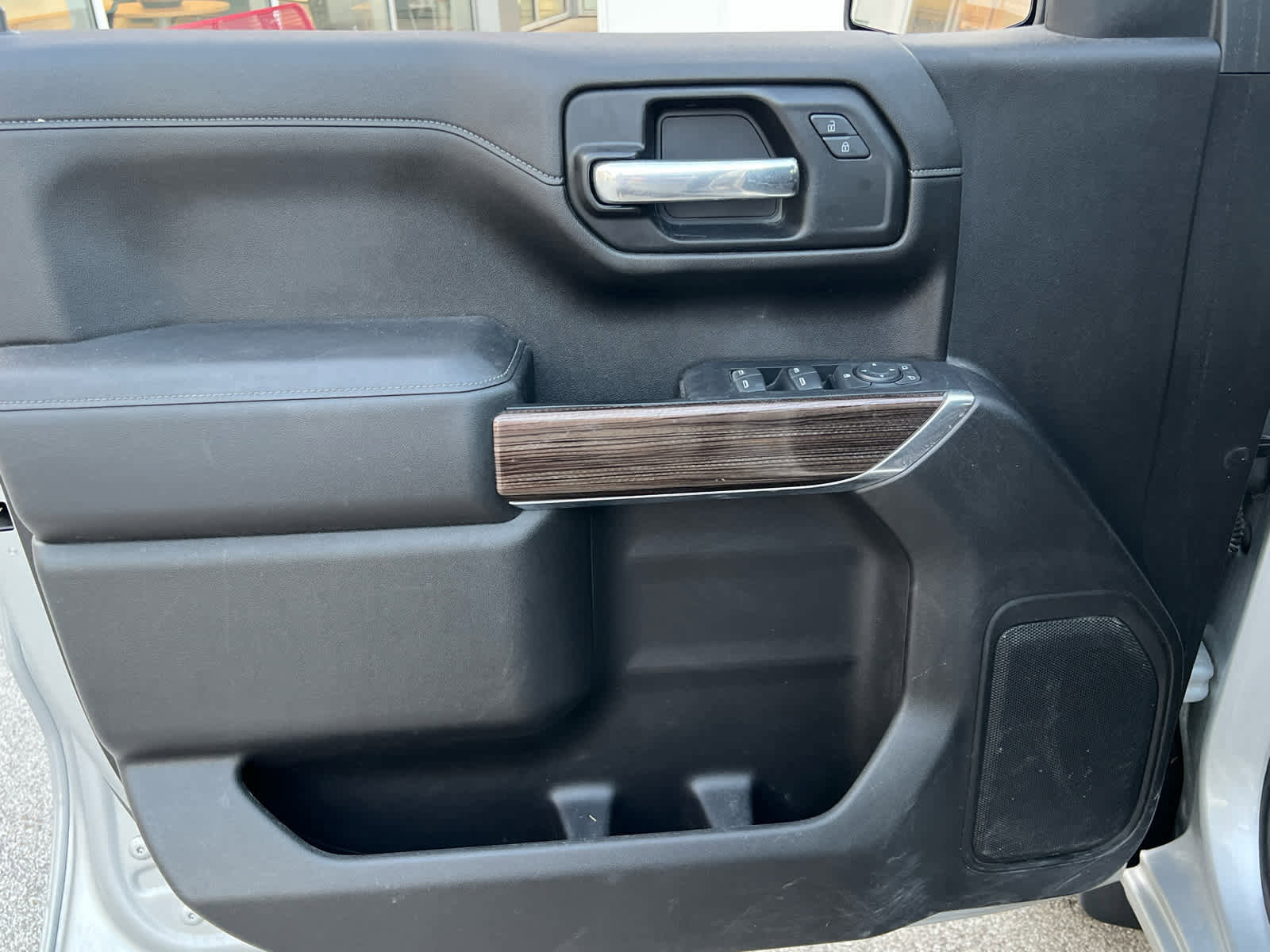 Used 2021 Chevrolet Silverado 1500 LT Trail Boss w/ Bed Protection Package AWD/4WD image 12