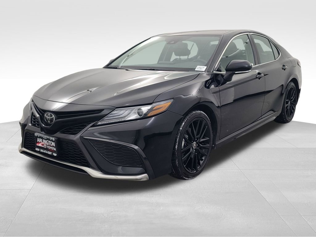 Used 2023 Toyota Camry XSE image 8