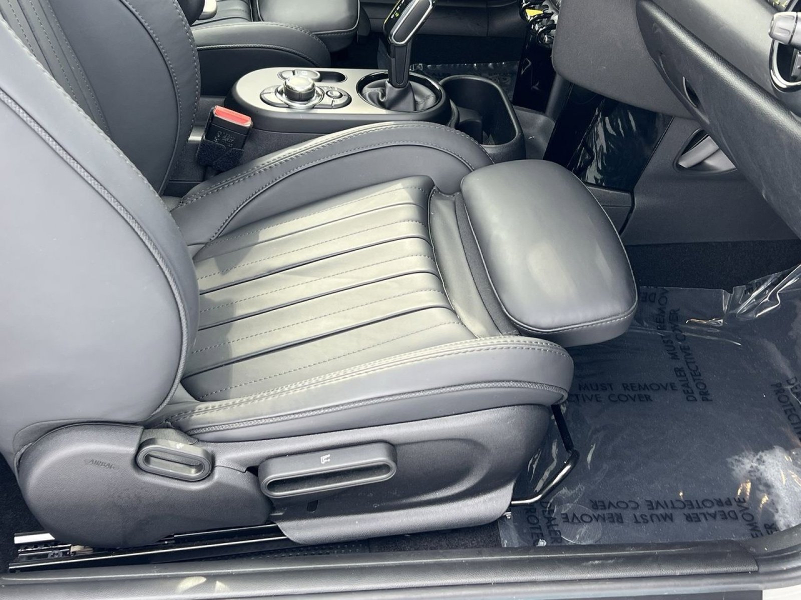 Used 2022 MINI Cooper SE image 27