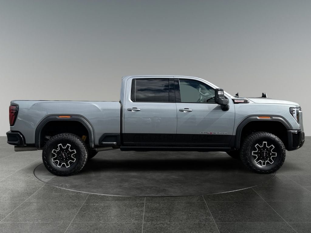 Used 2025 GMC Sierra 2500 AT4X AWD/4WD image 10