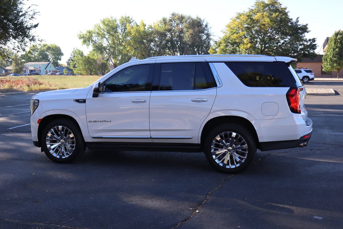 Used 2021 GMC Yukon Denali w/ Denali Premium Package AWD/4WD image 8