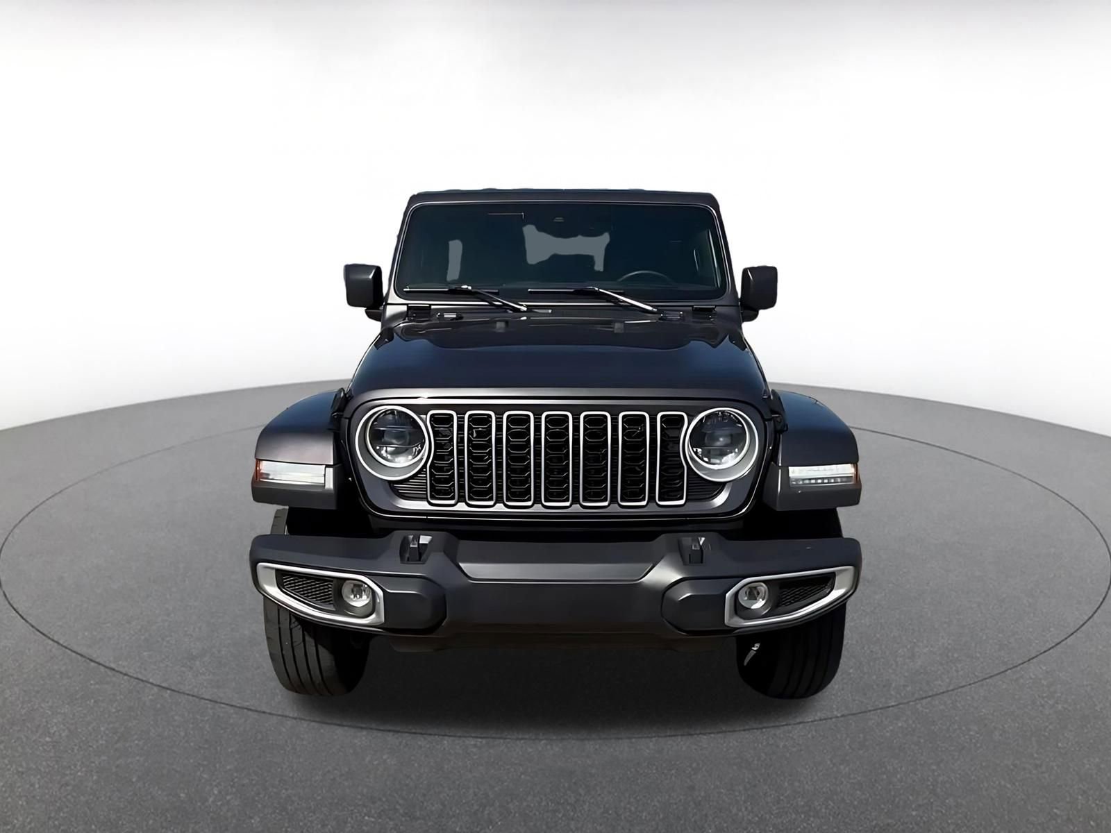 Used 2025 Jeep Wrangler Unlimited Sahara AWD/4WD image 4