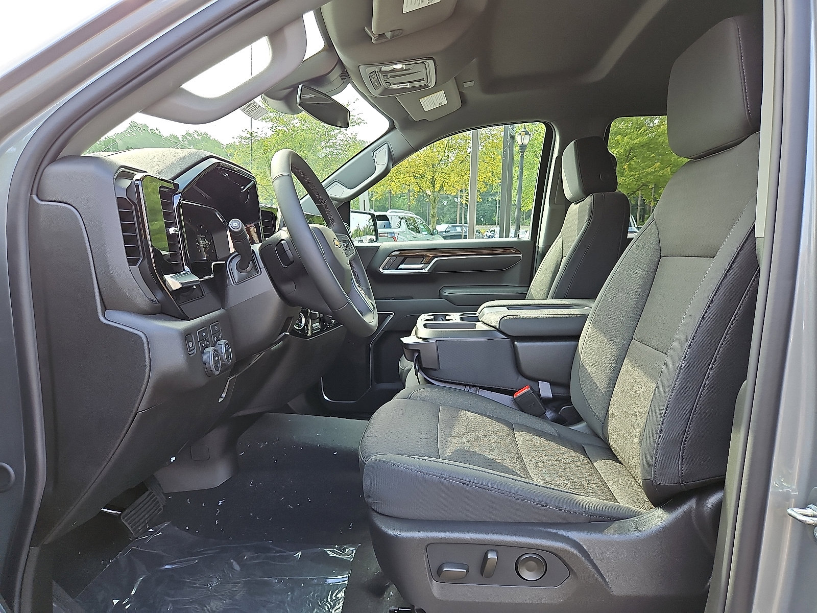 New 2026 Chevrolet Silverado 1500 LT image 6