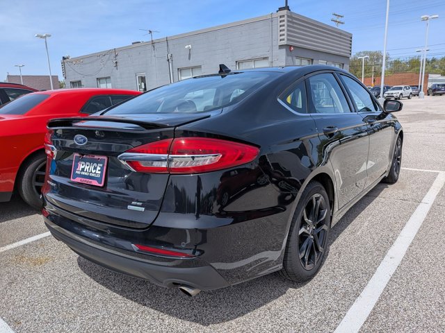 Used 2020 Ford Fusion SE w/ Equipment Group 151A FWD image 5