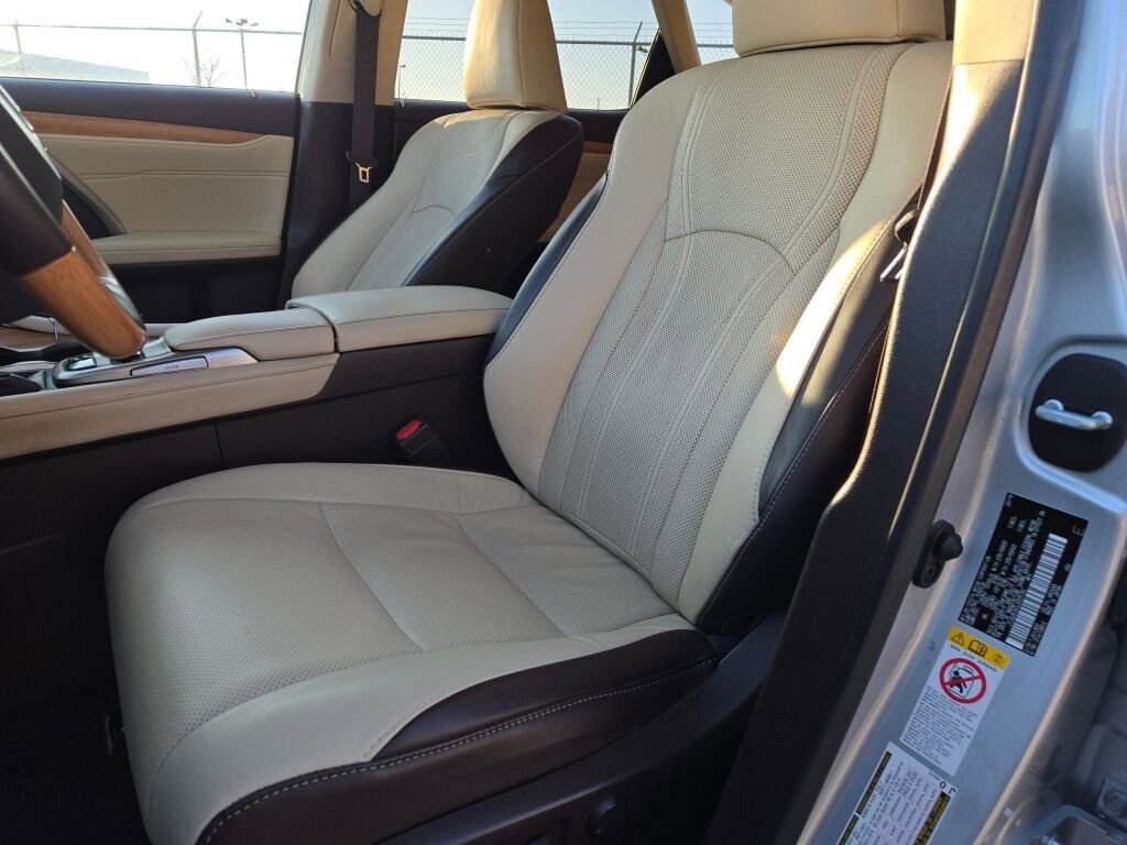 Used 2018 Lexus RX 350L FWD image 24