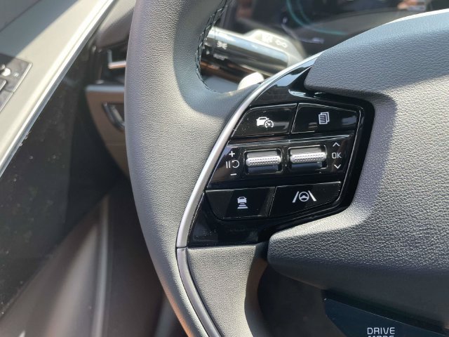 New 2026 Kia Niro EX FWD image 24