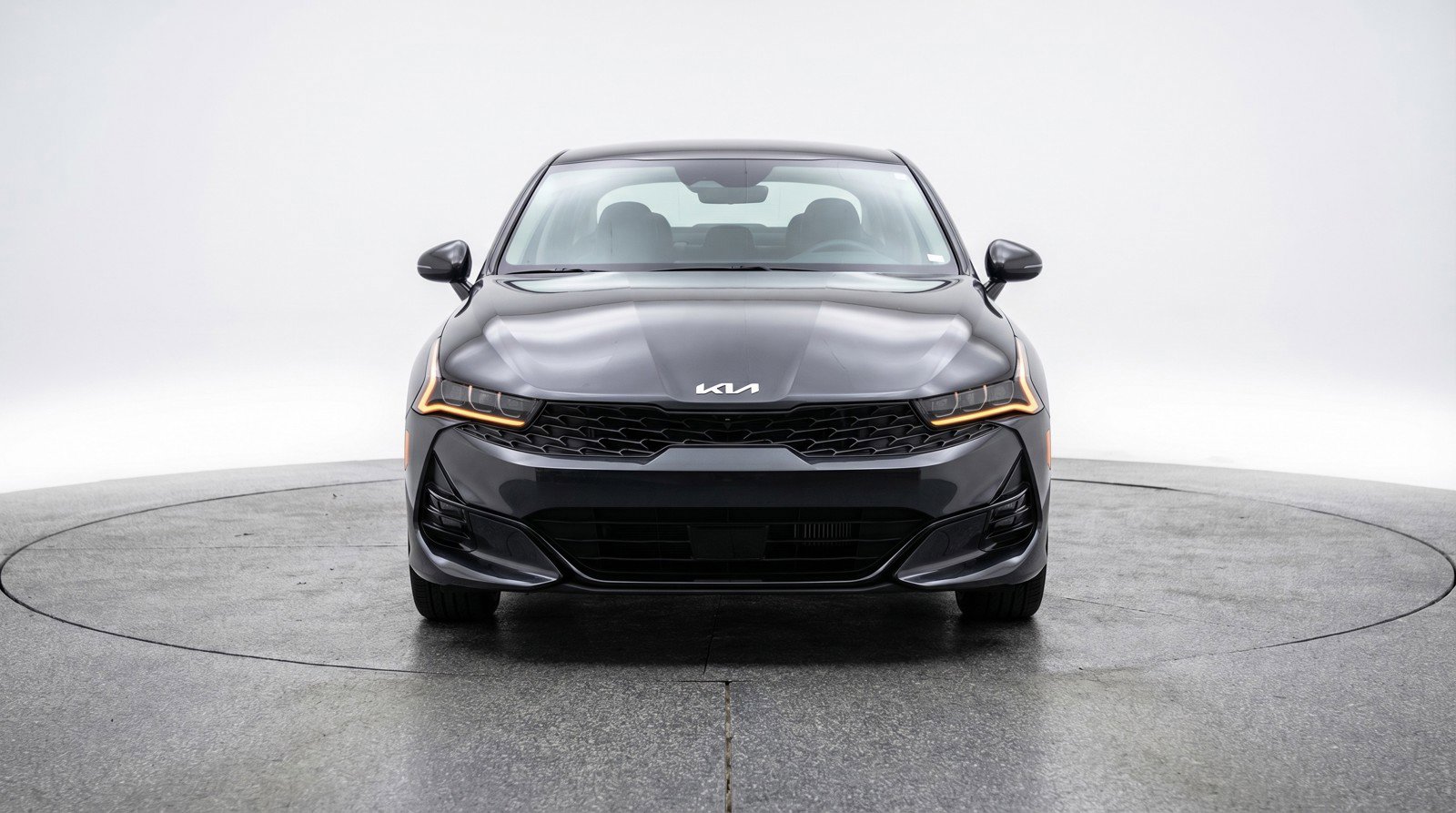 Used 2025 Kia K5 LXS image 2