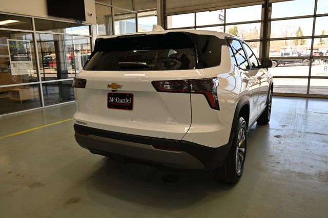 New 2026 Chevrolet Equinox LT w/ Convenience Package II FWD image 6