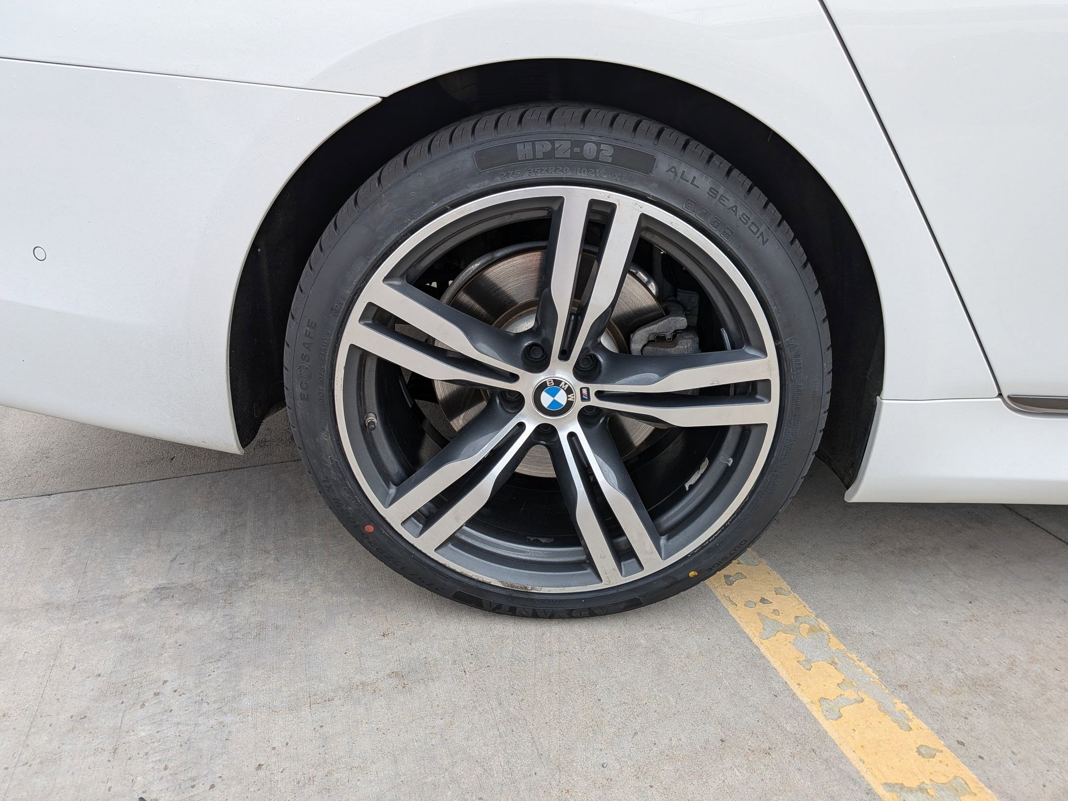 Used 2019 BMW 750i xDrive w/ Executive Package AWD/4WD image 13