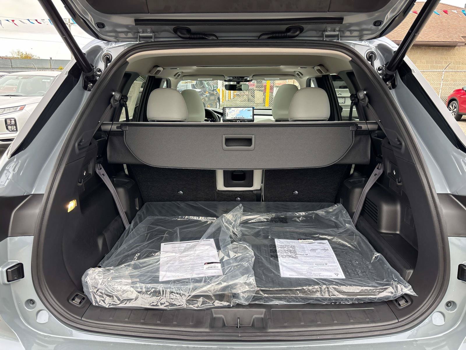 New 2026 Mitsubishi Outlander SE AWD/4WD image 4
