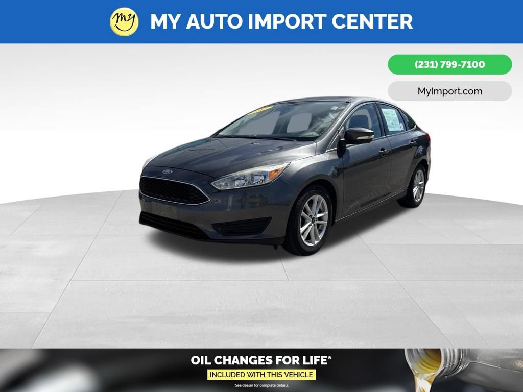 Used 2017 Ford Focus SE FWD image 3