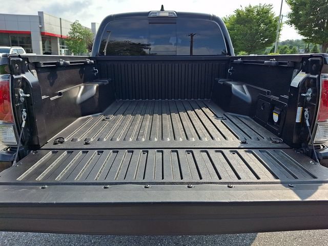 Certified 2022 Toyota Tacoma TRD Off-Road w/ Technology Package AWD/4WD image 28